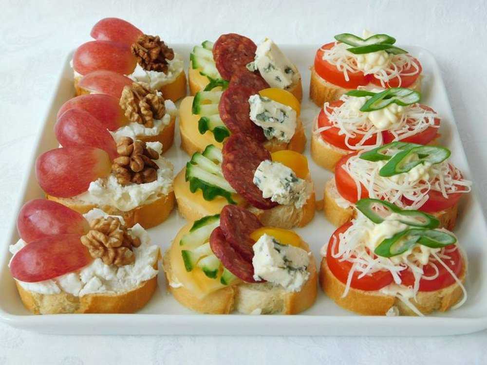 Бутерброды с творогом и помидорами - 5 пошаговых фото в рецепте