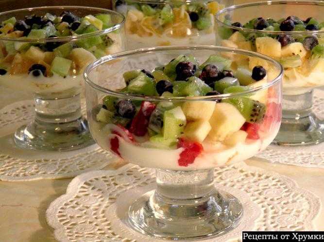 Десерт «воздушный» с зефиром и фруктами