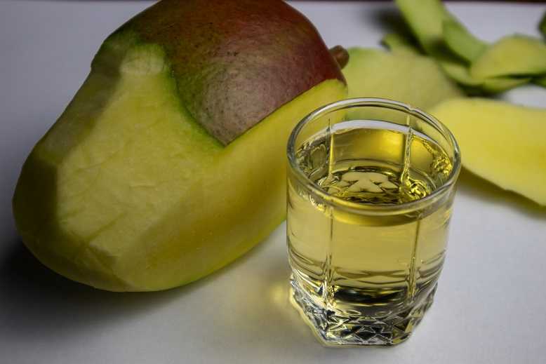 Настойка самогона на яблоках: рецепты со свежими и сушеными фруктами