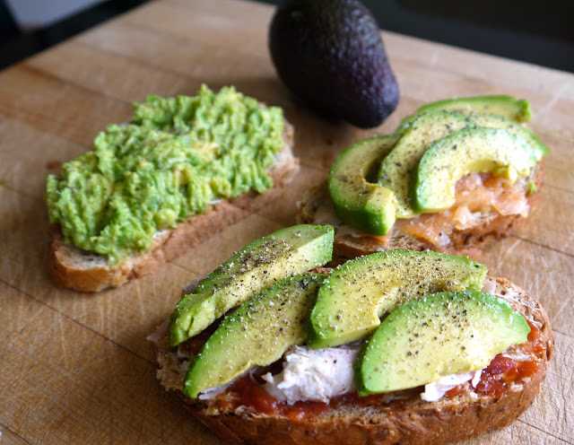 Паста из авокадо для бутербродов: рецепты постной намазки с чесноком на хлеб, как сделать на завтрак