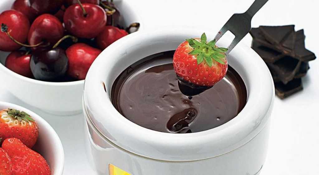 Шоколадное фондю: 9 рецептов в фондюшнице и без нее в домашних условиях