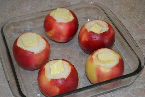 Печеные яблоки в духовке с мюсли десерт рецепт с фото пошагово - 1000.menu