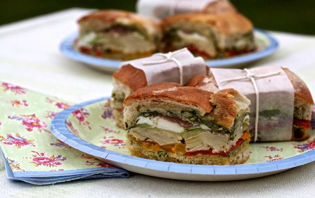 Бутерброды для пикника - вкусный рецепт с пошаговым фото