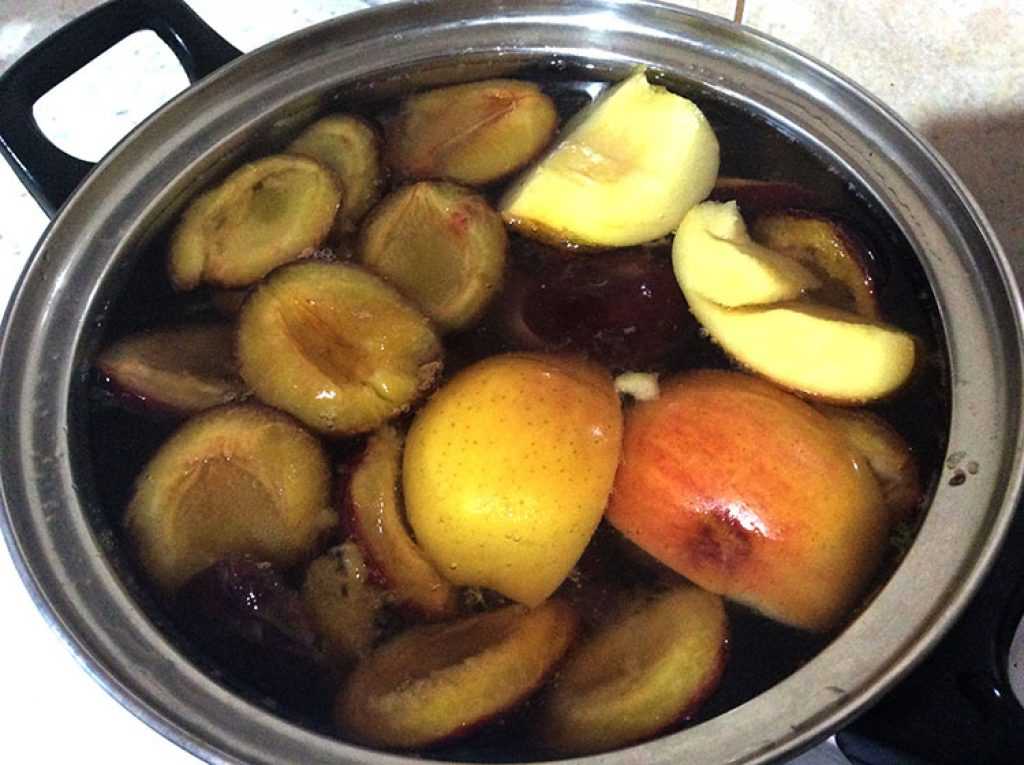 Сливовый компот - рецепты с абрикосами, яблоками, мятой и апельсином