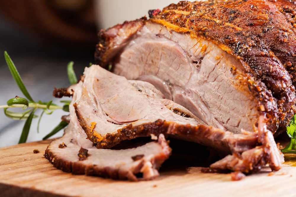 Как запечь окорок свиной в духовке