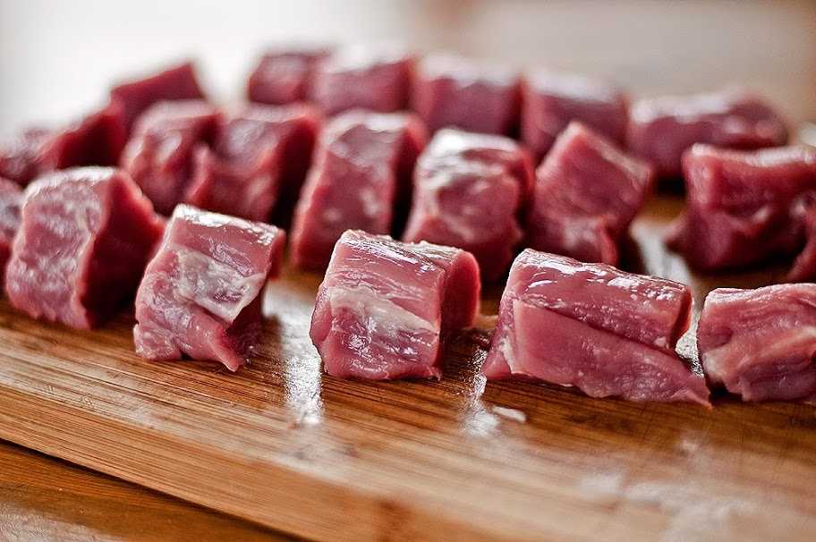 Как правильно приготовить стейк из свинины на сковороде