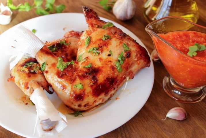 Курица в вине: какое лучше подходит для рецептов с маринованной птицей - красное или белое, с чем подают, как сделать в духовке, на сковороде, чахохбили, фото блюд | mosspravki.ru