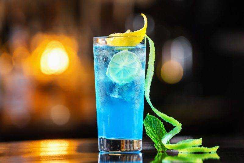 Готовим коктейль «голубая лагуна» в домашних условиях — 6 простых рецептов