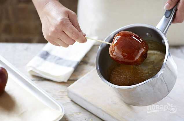 Яблоки в карамели — рецепты приготовления в домашних условиях + видео
