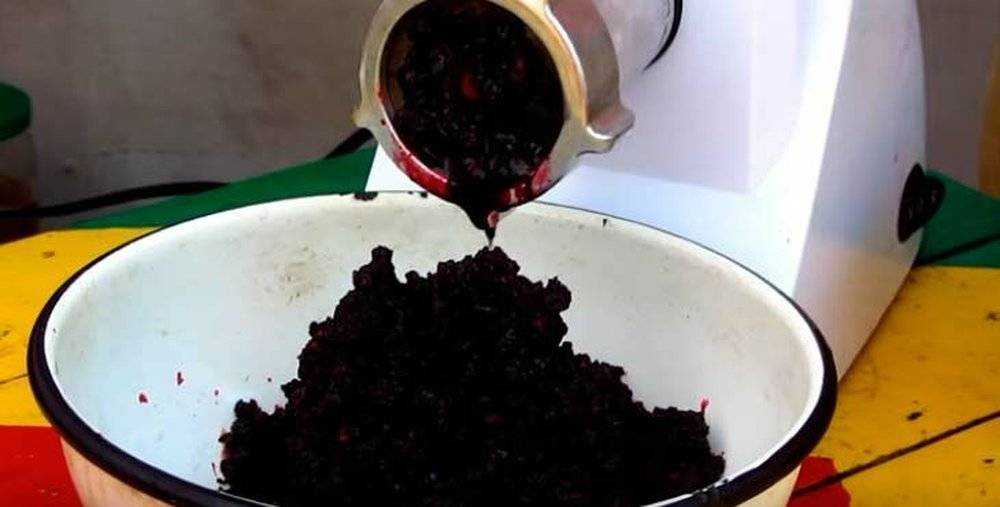 Крепленое домашнее вино из черноплодной рябины(бабушкины рецепты)