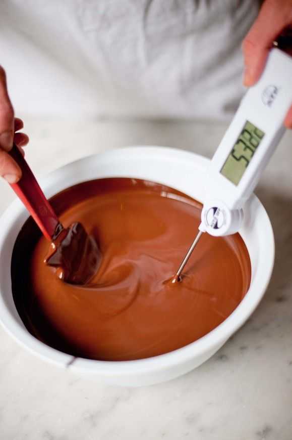 Как растопить белый шоколад: 9 шагов (с иллюстрациями)
