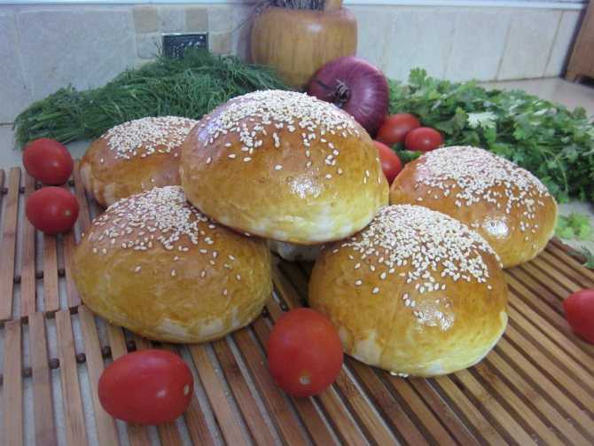 Простые булочки для бургеров с кунжутом рецепт с фото - 1000.menu