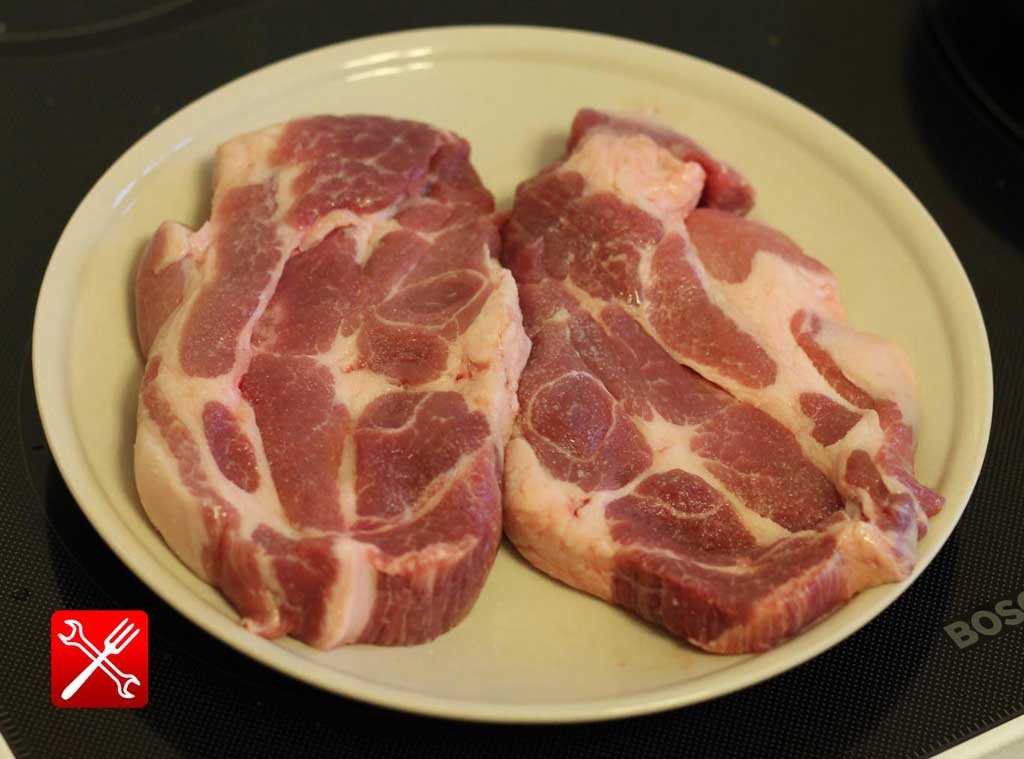 Стейк из свиной шеи: рецепты приготовления мяса из шейки свинины на сковороде, углях или на гриле?
