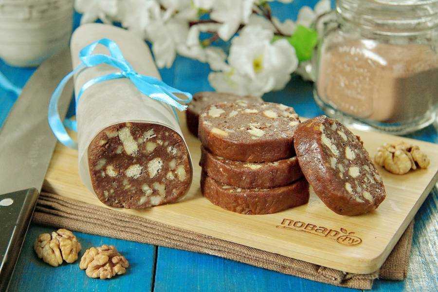 Сладкая шоколадная колбаска из печенья со сгущенкой - кушаем вкусно