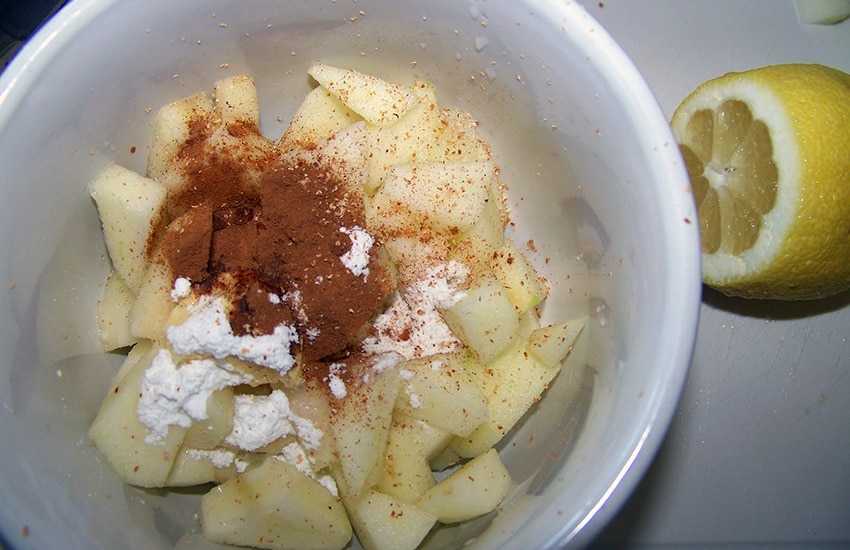 Яблоки с медом, запеченные в микроволновке: рецепты для пошагового приготовления блюд с корицей, сухофруктами, творогом и другими ингредиентами. | диеты и рецепты