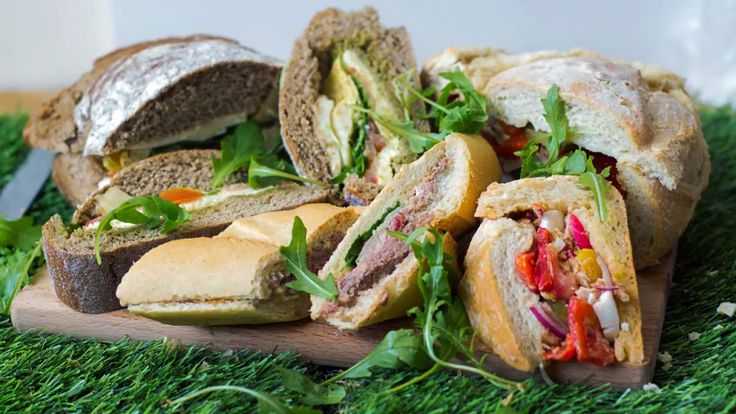 Бутерброды на пикник на природе: быстрые и простые рецепты закусок