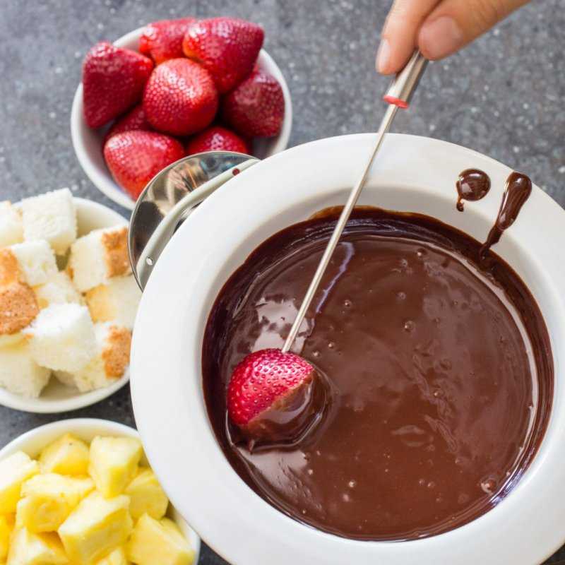 Шоколадное фондю – рецепт в домашних условиях