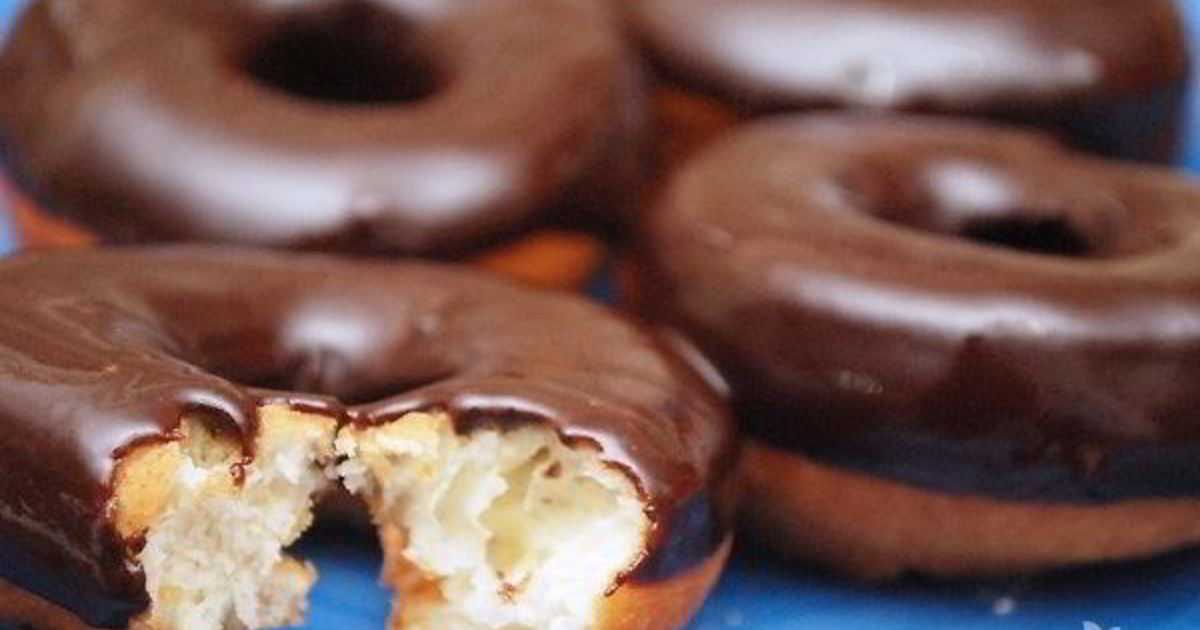 Глазурь для пончиков – идеальное завершение! рецепты разной шоколадной глазури для пончиков из какао, шоколада, сахарной пудры, белков