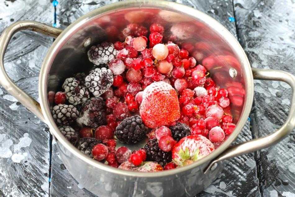 Что приготовить из замороженных ягод кроме компота