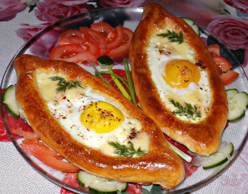 Яичница с сосисками – 8 рецептов красивого завтрака