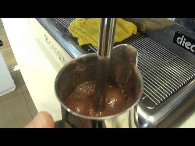Приготовление горячего шоколада в кофемашине: популярные рецепты и выбор устройств