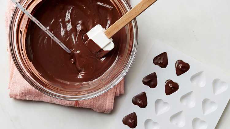 Как растопить шоколад: 4 эффективных способа.