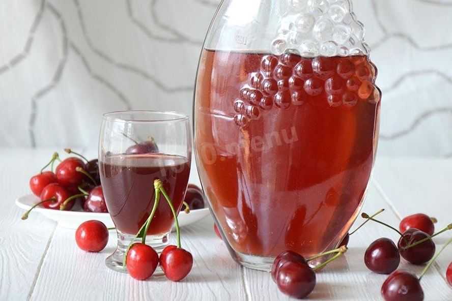 Вино из вишни в домашних условиях с косточками: простой рецепт