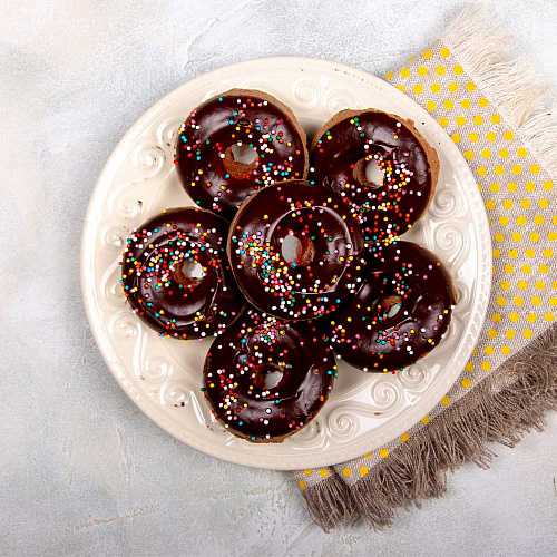 Пончики берлинеры с шоколадом