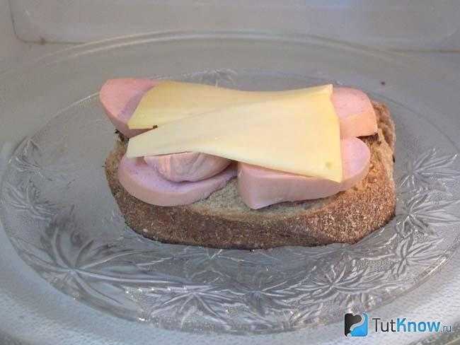 Горячие бутерброды в микроволновке: рецепты с фото