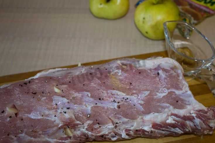 Готовим свиной карбонат в фольге в духовке на новый год: поиск по ингредиентам, советы, отзывы, пошаговые фото, подсчет калорий, удобная печать, изменение порций, похожие рецепты