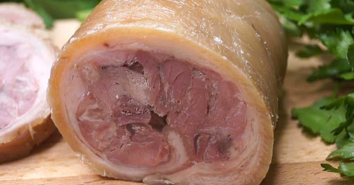 Как приготовить рульку свиную без кости скрученную: рецепт с фото пошагово
