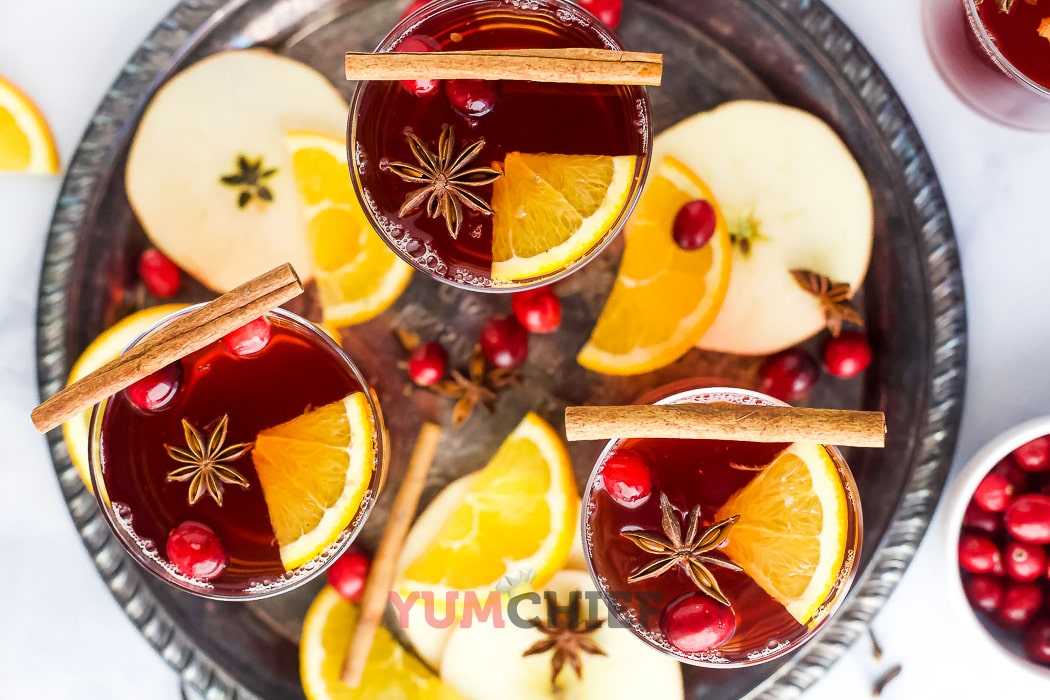 Глинтвейн с апельсином, имбирем и лимоном: согревающий напиток с новогодним настроением