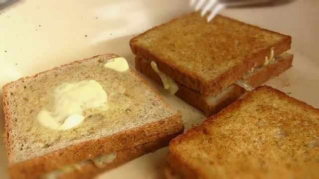 Как приготовить жареные бутерброды с сыром и луком: поиск по ингредиентам, советы, отзывы, пошаговые фото, подсчет калорий, изменение порций, похожие рецепты