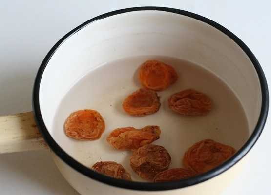 Компот из изюма и кураги - рецепт, польза, как сварить с яблоками