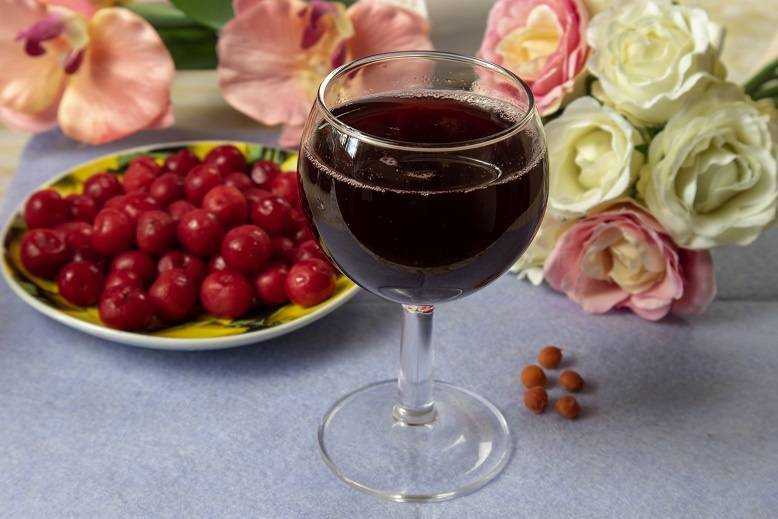 Как сделать вино из черешни в домашних условиях - 2 рецепта