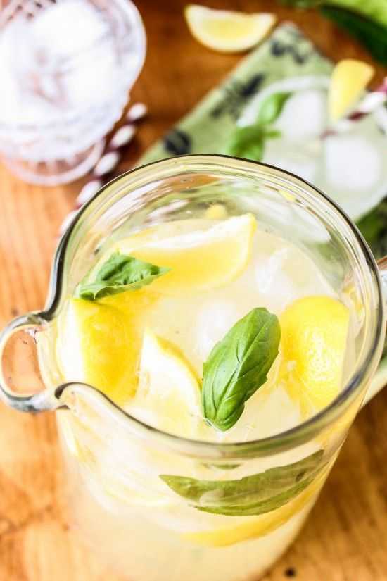 Напиток из базилика. рецепт с лимоном и медом