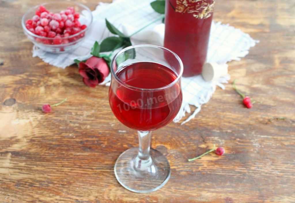 Вино из черной смородины - рецепты приготовления из свежих или замороженных ягод в домашних условиях