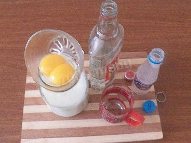 Как приготовить яичный ликер в домашних условиях по простому рецепту