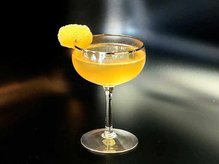 Куантро — как пить апельсиновый ликер и рецепты коктейлей